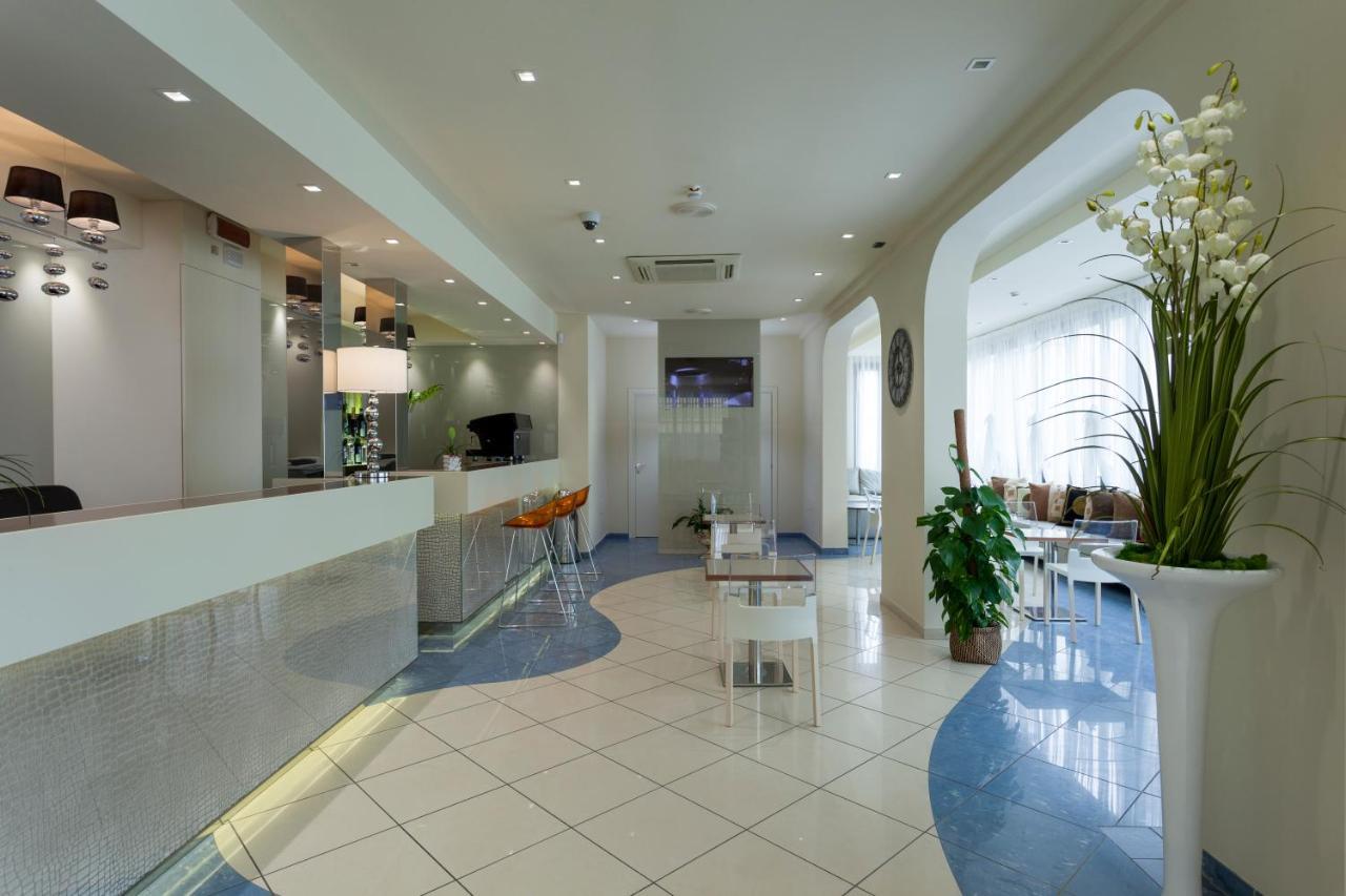 Hotel Aurora Mare Rimini Exterior photo