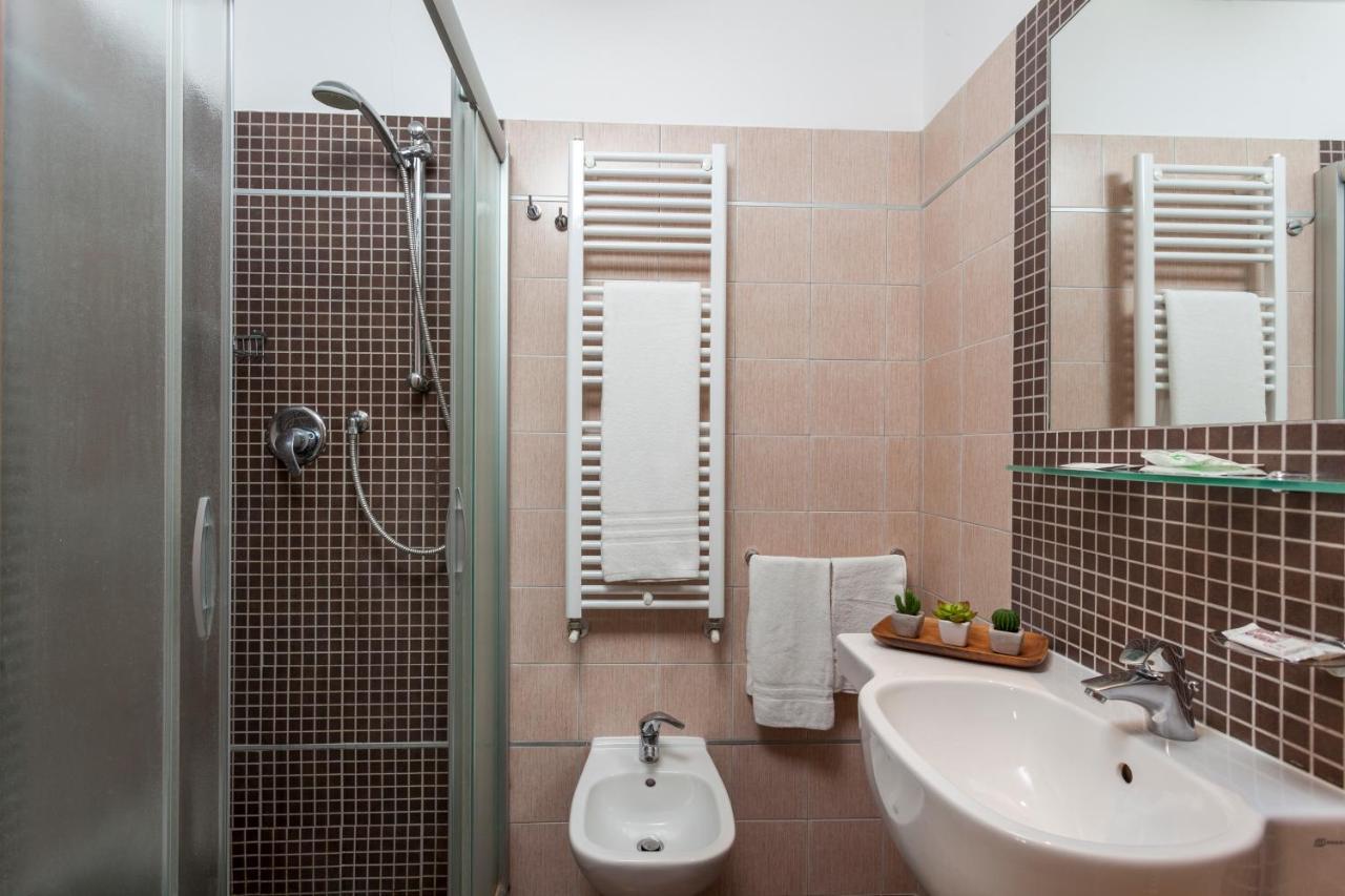 Hotel Aurora Mare Rimini Exterior photo